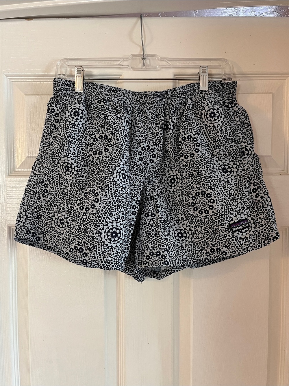 Patagonia Women’s Blue & White Floral Baggies Shorts - Medium